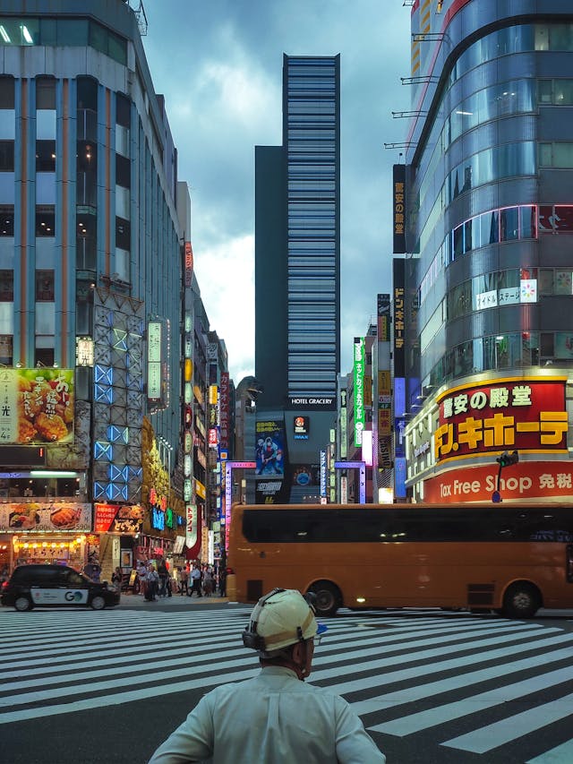 capsule-hotel-in-tokyo